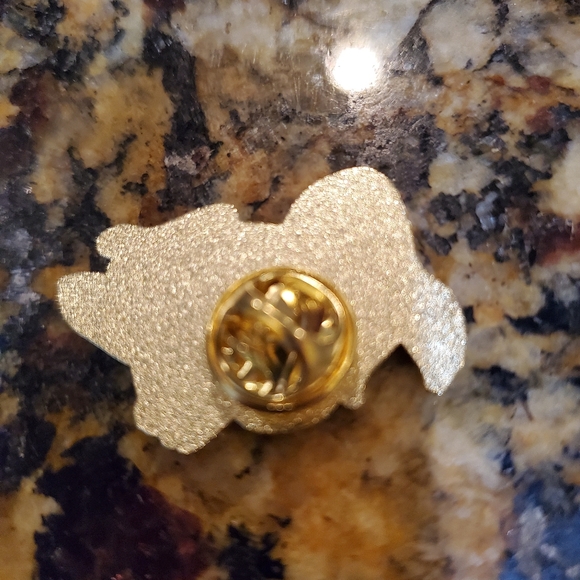 🧜🏼‍♀️mermaid enamel pin - Picture 5 of 6